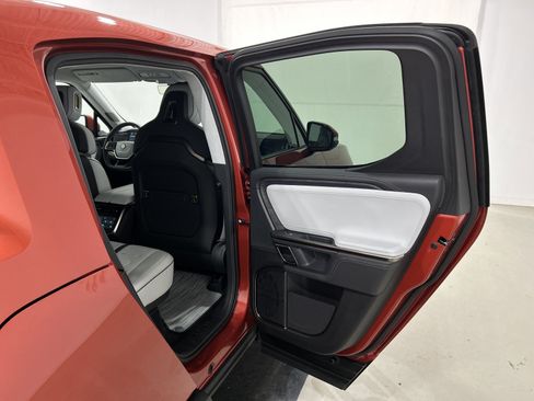 Used 2022 Rivian R1T Adventure AWD/4WD image 19