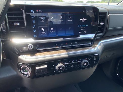 Used 2025 Chevrolet Silverado 2500 LT w/ Convenience Package AWD/4WD image 24