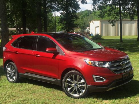 Used 2016 Ford Edge Titanium w/ Equipment Group 302A AWD/4WD image 8