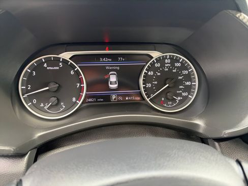 Used 2024 Nissan Sentra SV FWD image 18