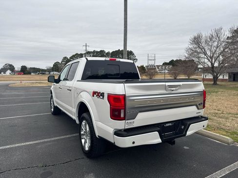 Used 2018 Ford F150 Platinum w/ Equipment Group 701A Luxury image 8