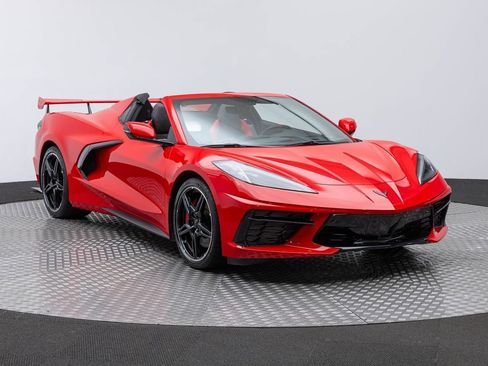 Used 2021 Chevrolet Corvette Stingray Preferred Conv w/ Z51 Performance Package RWD image 4