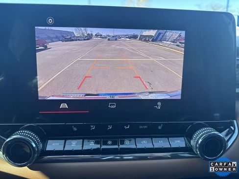 Used 2024 GMC Canyon AT4 image 14