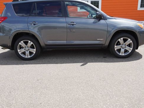 Used 2009 Toyota RAV4 Sport AWD/4WD image 4