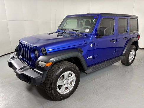 Used 2019 Jeep Wrangler Unlimited Sport S AWD/4WD image 4