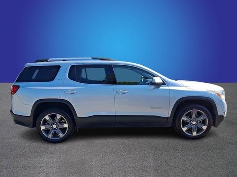 Used 2017 GMC Acadia SLT FWD image 3