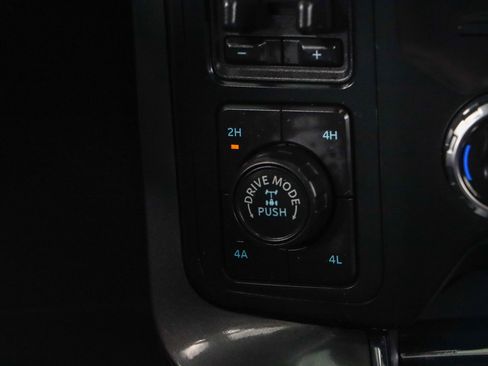 Used 2023 Ford F150 Lariat w/ Equipment Group 502A High AWD/4WD image 23