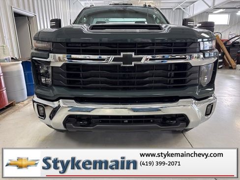 Used 2025 Chevrolet Silverado 2500 LT w/ Convenience Package image 28