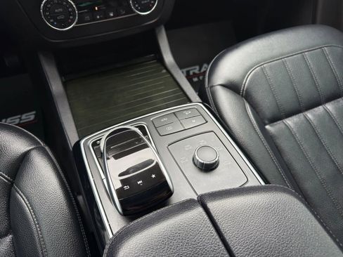 Used 2019 Mercedes-Benz GLS 450 GLS 450 4MATIC Sport Utility 4 image 22