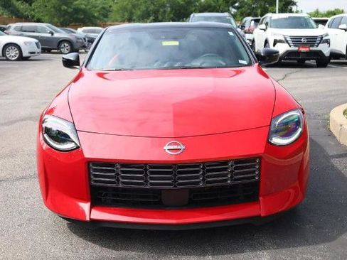 Certified 2025 Nissan Z Performance w/ Floor Mat Package RWD image 4