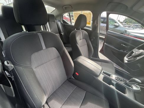 Used 2025 Nissan Sentra SV FWD image 22