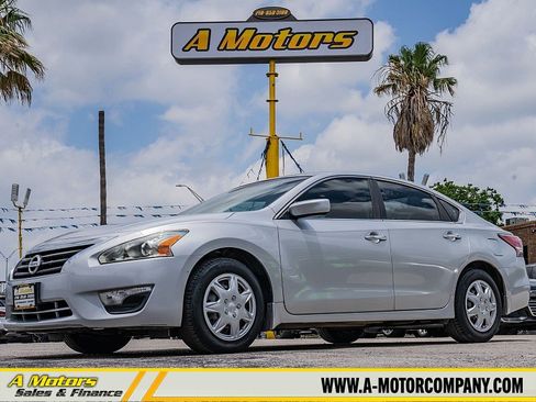 Used 2015 Nissan Altima 2.5 S w/ Power Driver Seat Package FWD image 1