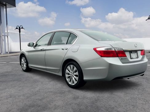 Used 2013 Honda Accord EX image 3