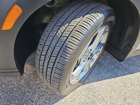 Certified 2023 Hyundai Kona SEL w/ Convenience Package image 37