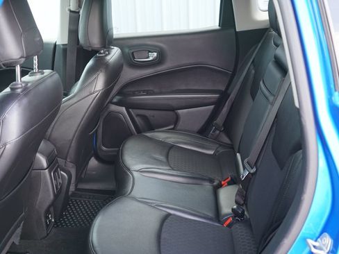Used 2019 Jeep Compass Latitude AWD/4WD image 26