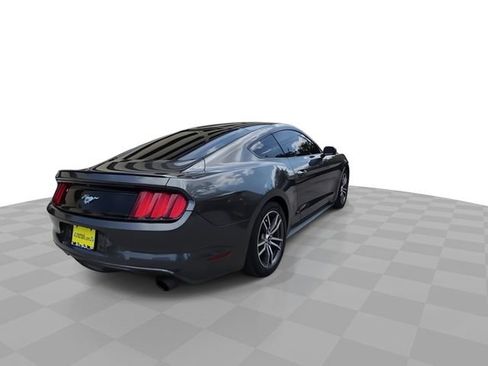 Used 2016 Ford Mustang Coupe RWD image 8