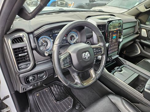 Used 2019 RAM 1500 Limited AWD/4WD image 16