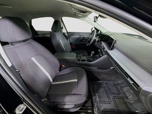 Used 2025 Hyundai Sonata SE FWD image 27
