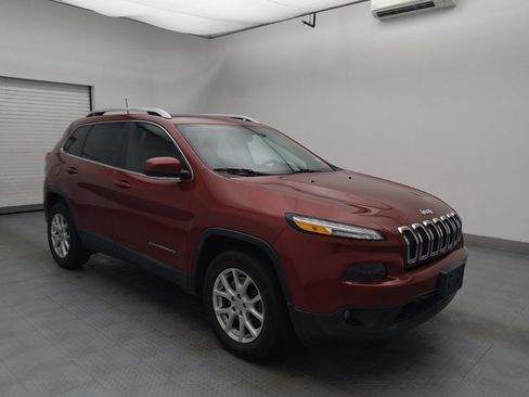 Used 2016 Jeep Cherokee Latitude w/ Cold Weather Group image 13