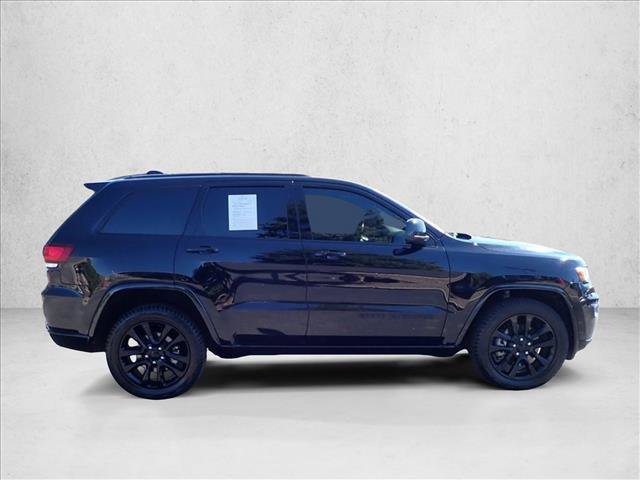 Used 2021 Jeep Grand Cherokee Laredo X AWD/4WD image 5