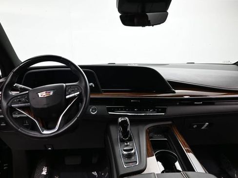 Used 2023 Cadillac Escalade ESV Premium Luxury w/ LPO, Radiant Package AWD/4WD image 15