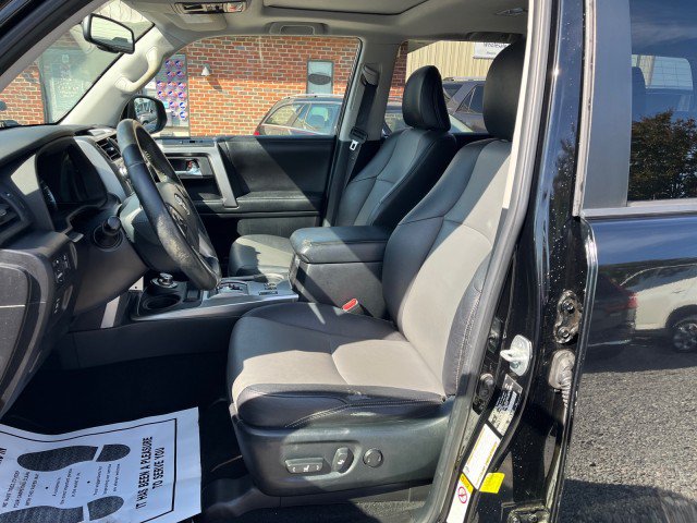 Used 2015 Toyota 4Runner SR5 Premium AWD/4WD image 12