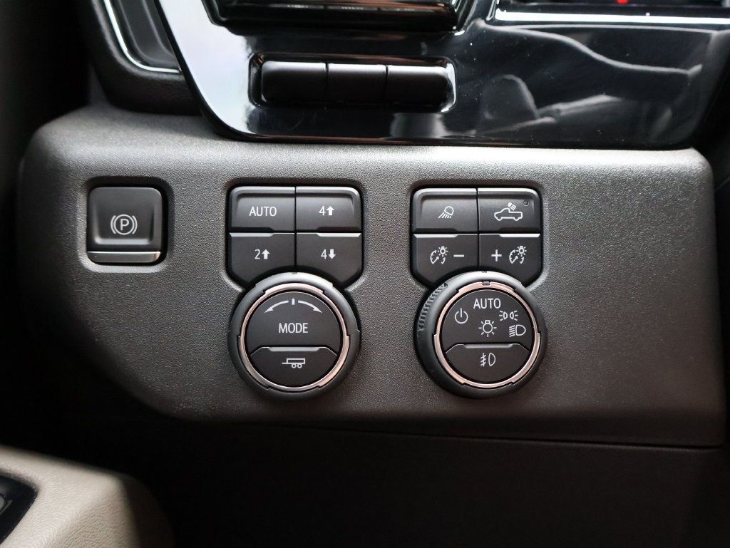 Used 2023 Chevrolet Silverado 1500 ZR2 w/ Technology Package AWD/4WD image 31