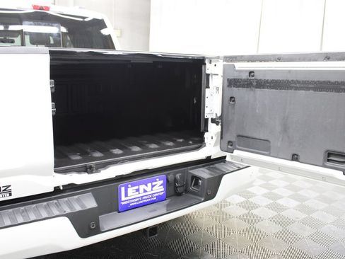 Used 2025 Ford F150 Platinum w/ FX4 Off-Road Package AWD/4WD image 52