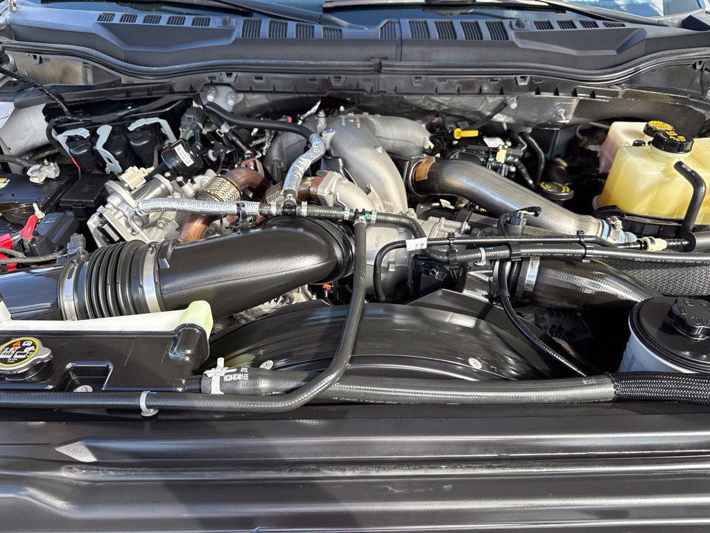 Used 2020 Ford F350 Lariat w/ Lariat Ultimate Package AWD/4WD image 33