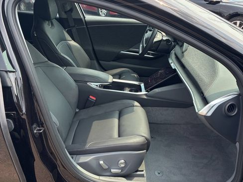 Used 2025 Lucid Air Touring AWD/4WD image 13