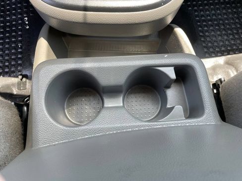 Used 2018 Nissan NV 2500 SV RWD image 16