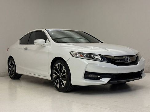 Used 2017 Honda Accord EX-L image 4
