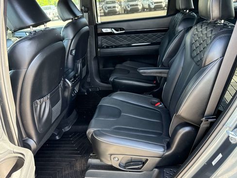 Used 2022 Hyundai Palisade Calligraphy w/ Cargo Package AWD/4WD image 13