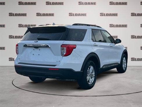Used 2020 Ford Explorer XLT w/ Comfort Package image 5