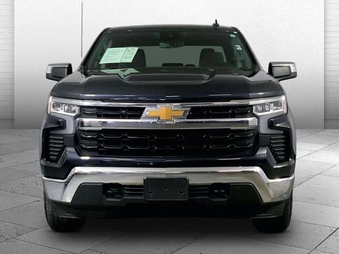 Used 2023 Chevrolet Silverado 1500 LT AWD/4WD image 2
