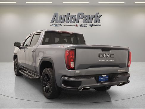 Used 2020 GMC Sierra 1500 Elevation w/ Elevation Value Package AWD/4WD image 8