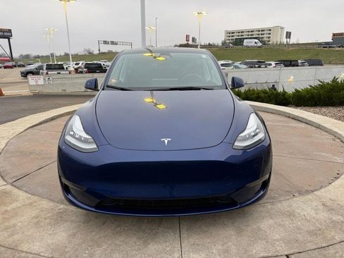 Used 2021 Tesla Model Y Long Range image 10