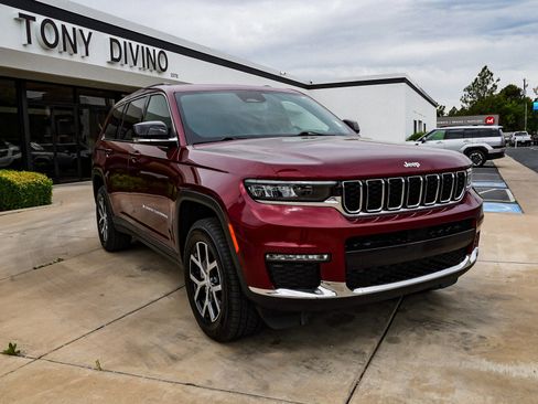 Used 2024 Jeep Grand Cherokee L Limited w/ Trailer Tow Package AWD/4WD image 2