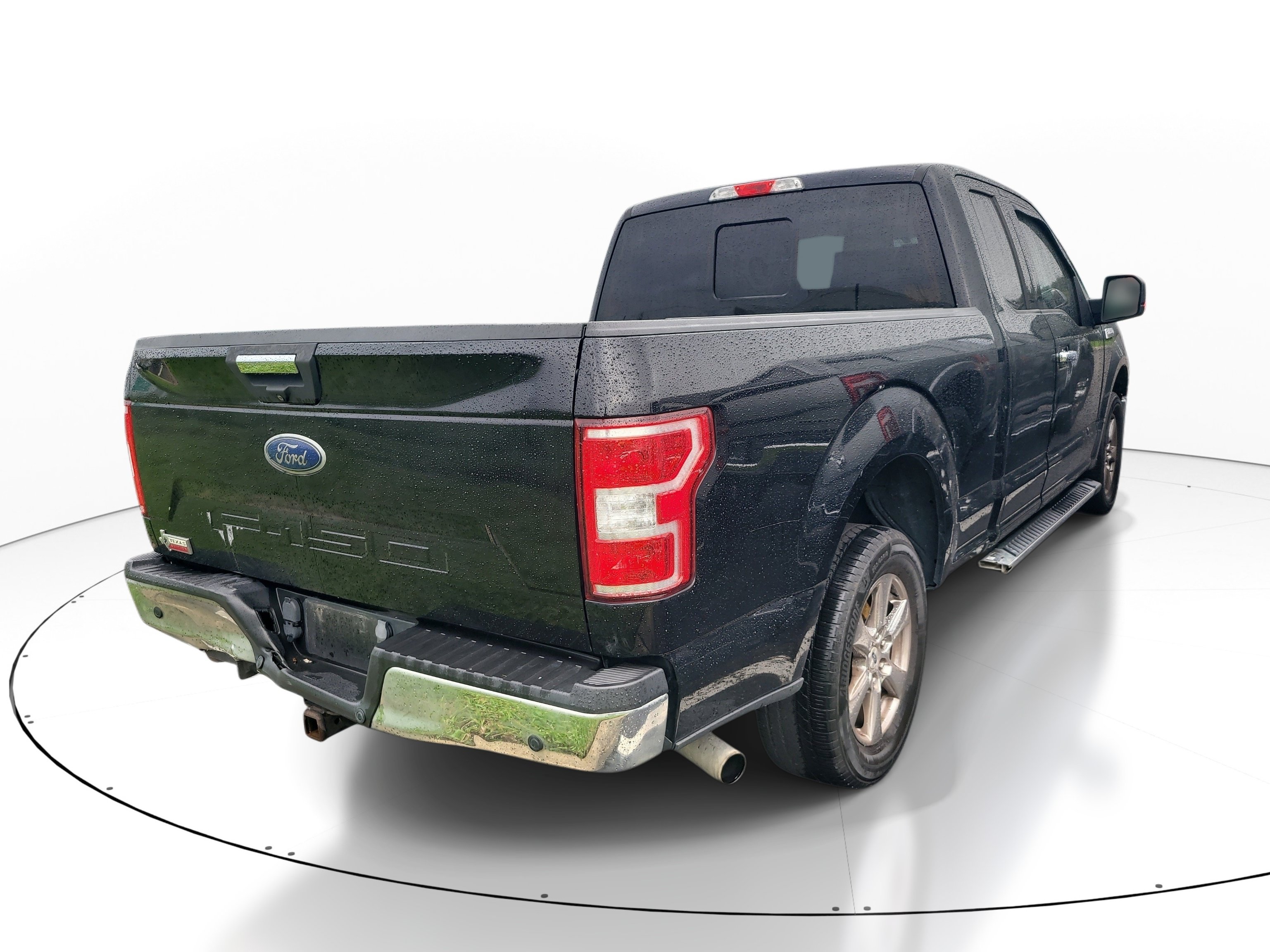Used 2018 Ford F150 XLT w/ Equipment Group 302A Luxury RWD image 4