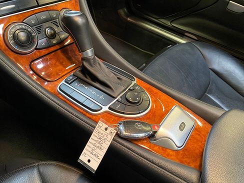 Used 2007 Mercedes-Benz SL 550 image 23