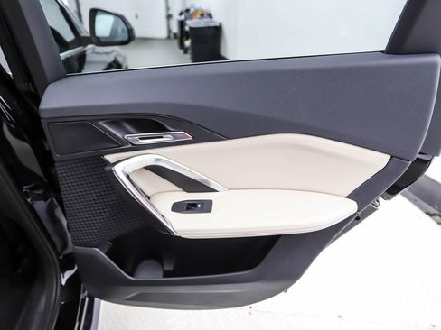 Used 2025 BMW X1 xDrive28i w/ Technology Package image 23