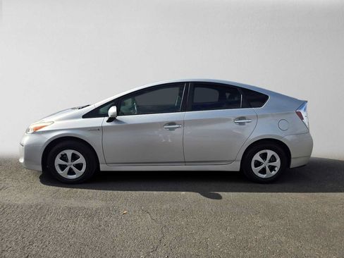 Used 2012 Toyota Prius Three FWD image 7