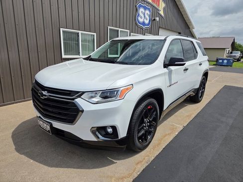 Used 2019 Chevrolet Traverse Premier w/ Redline Edition AWD/4WD image 3