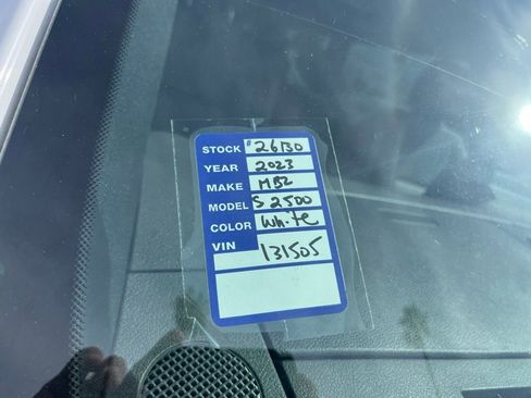 Used 2023 Mercedes-Benz Sprinter 2500 w/ Acoustic Package image 31