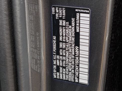 Certified 2025 Porsche Cayenne S AWD/4WD image 36