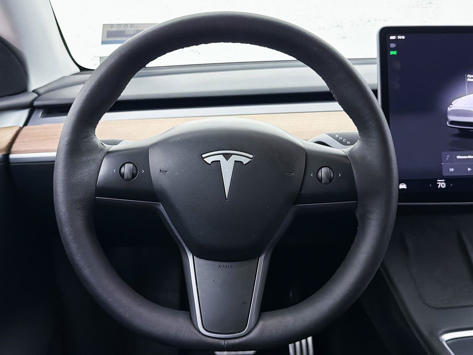 Used 2023 Tesla Model Y Performance AWD/4WD image 3