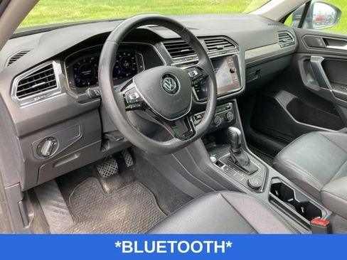 Used 2020 Volkswagen Tiguan SEL AWD/4WD image 10