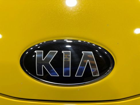 Used 2020 Kia Soul LX image 23