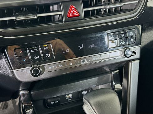 Used 2025 Kia Seltos S image 24
