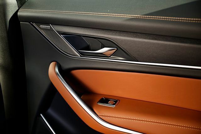 New 2026 Jaguar F-PACE R-Dynamic S AWD/4WD image 32